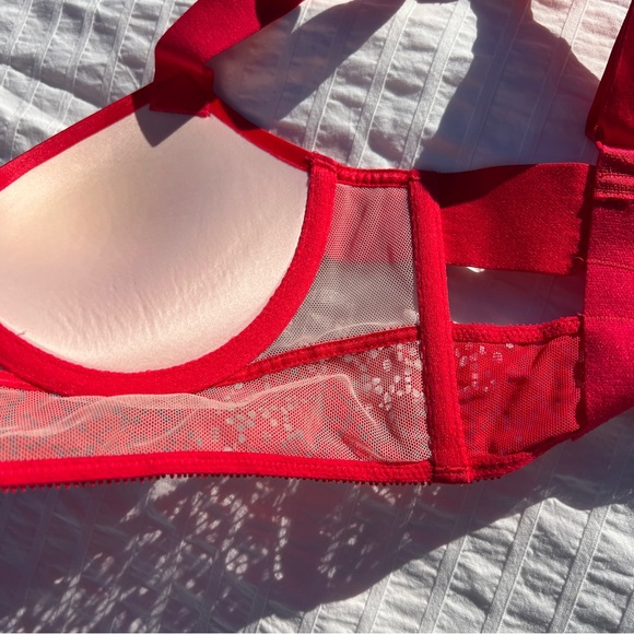 Victoria's Secret Very Sexy Push Up Cage Bra in Red, 32C - Picture 8 of 11